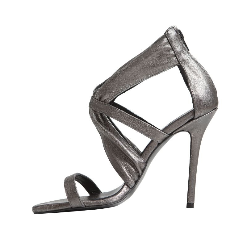 Sandalia de tacon de mas34 gabriela piel laminada color plomo para invitadas boda, bautizo, comunión, graduación apparentia